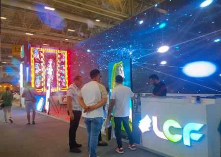 酷游九州LED显示屏闪耀2023土耳其广告展！