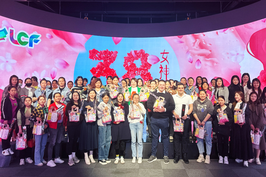 魅力女神节•巾帼绽芳华 | 酷游九州开展三八国际妇女节慰问活动